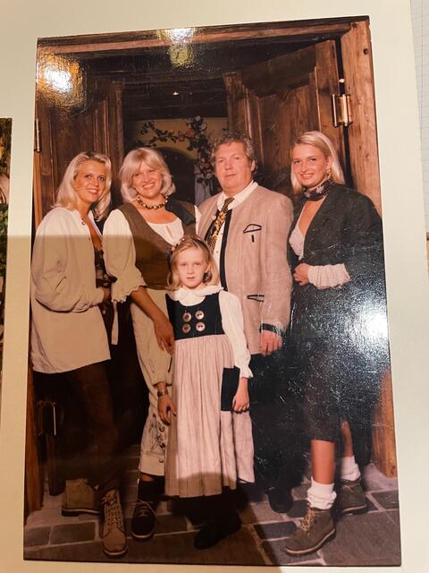 Gaby, Gretl, Bea, Hans und Sabine Heim - die Familie hat mit dem Aufbau der Zillertal Tenne einzigartiges geleistet.