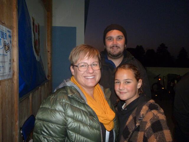 Stampf Nicole, Lia und Chrisi freuten sich über das Wiedersehen mit allen Bekannten