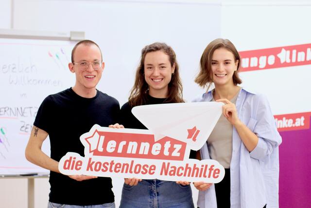 Junge Linke Wien hat in Stadlau das Lernnetz Zentrum eröffnet.