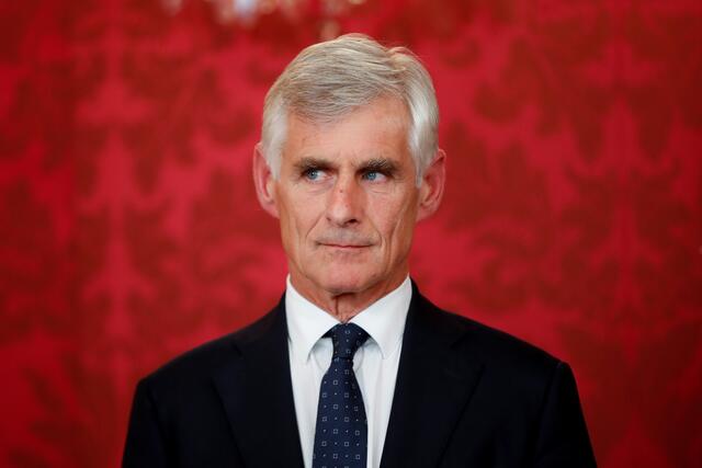 In diplomatischen Dienst ist er als konservatives Urgestein gegenwärtig, die Öffentlichkeit kennt ihn kaum: Österreichs neuer Außenminister heißt Michael Linhart. | Foto:  LEONHARD FOEGER / REUTERS / picturedesk.com