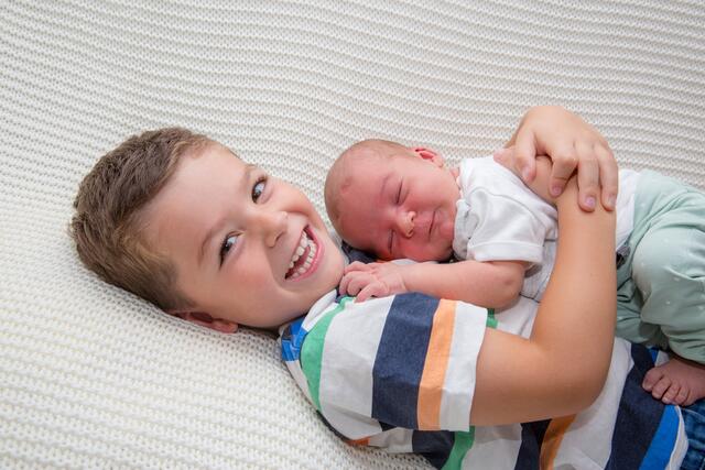 Jonah
Geburt: 11. August
55 cm, 4.270 g
Nicole und Mario Theißl aus Neurath (Bruder Elias) | Foto: Mariella Tadler