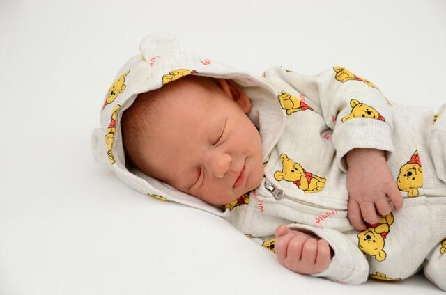 Elias
Geburt: 19. September
50 cm, 3.150 g
Sabrina Smerecnig und Marco Neumeister aus Weitersfeld | Foto: Baby Smile