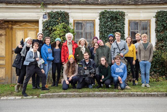 Das Team und die Darsteller von „Alles ist jetzt“ | Foto: Andreas Bacher