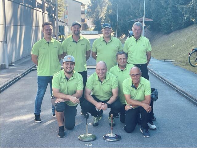 Vorne von links: Lukas Schaupper, Anton Schaupper, Matthias Aigner, Emmerich Schaireiter; Hinten von links: Dominik Saller, Martin Nadegger, Alfred Rieder und Silvester Freudenthaler.