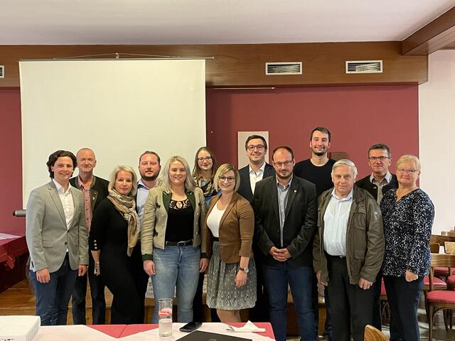 Die ÖVP St. Oswald hat mit Julia Reiter (m.) eine neue Ortsparteiobfrau.