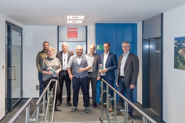 Die Jury zum Regionalitätspreis: Sayd Ali (WKO), Sigrid Lammer-Wurzer (AMS Bruck), Erwin Fuchs (WKO), Werner Moritz (WOCHE Bruck), Walter Treitler (Arbeiterkammer), Günther Gruber von der Raiffeisenbank Steiermark und Erich Leitenbauer (Leader-Aktionsgruppe Mariazellerland-Mürztal).