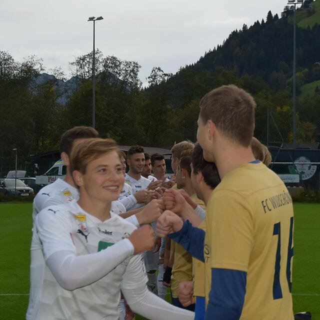 Begrüßung mit alten Bekannten.
