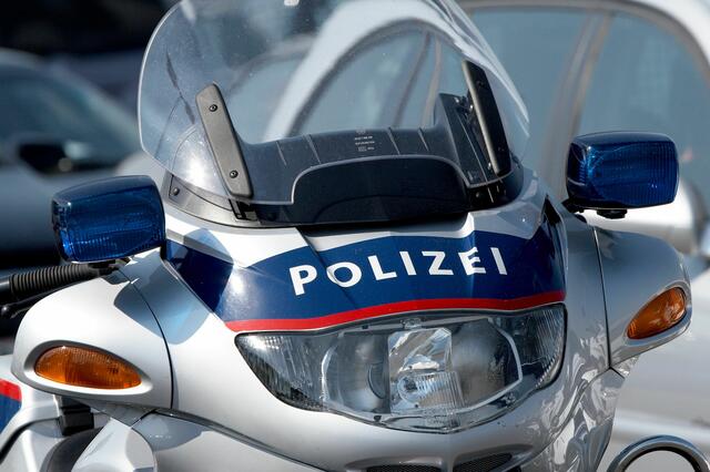 Ein 30-jähriger Mann wurde nach mehreren Drohungen von der Cobra verhaftet.