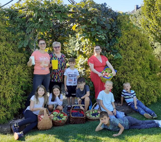 Richarda Mandl lud die Kinder zur Ernte ein. | Foto: KK