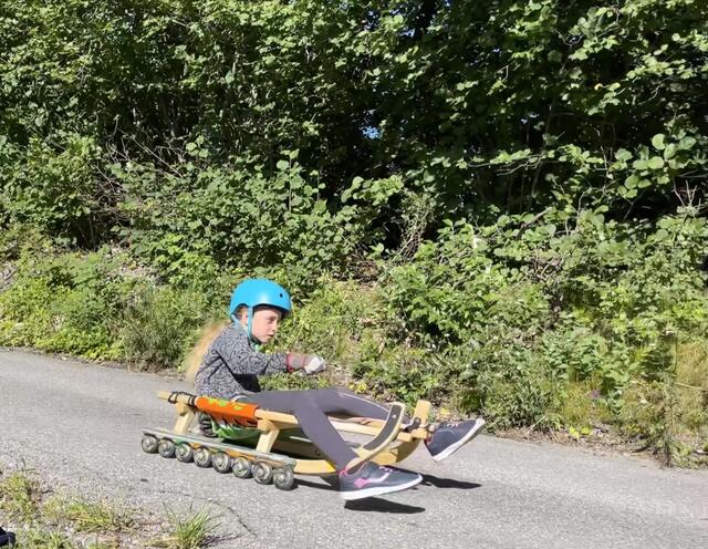 Bis zum Saisonauftakt wird der heimische Rodelnachwuchs noch einige Kilometer auf ihren Rollenrodeln herunterradeln. | Foto: SV Bach