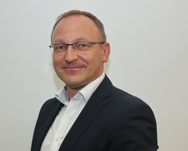 Mag. Hubert Monai ist der neue Bankstellenleiter der Raiffeisenbank Region Vöcklabruck, Bankstelle Regau.