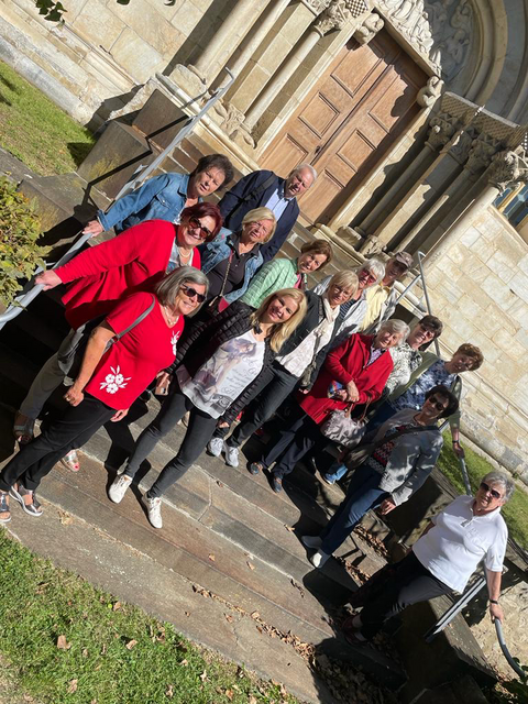 Clubobfrau Julia Löschnig und Bezirksobmann Erich Wappis mit Mitgliedern des Seniorenbundes Klagenfurt-Annabichl.  | Foto: ÖVP