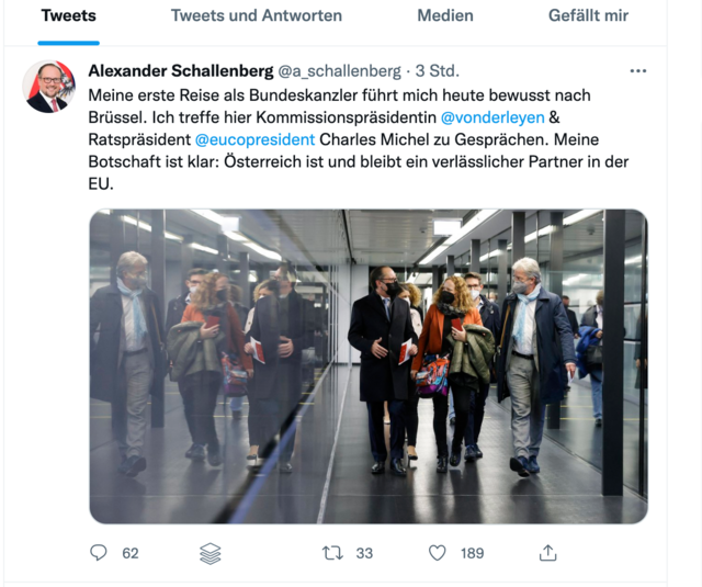 Wer ist nun der Kanzler? Das scheint wohl für die Social-Media-Abteilung im Bundeskanzleramt noch nicht ganz klar zu sein. Erst posten sie die Meldung der "ersten Dienstreise des Kanzlers" unter dem Profil von Sebastian Kurz, erst danach wie hier am Bild ersichtlich von jenem von Alexander Schallenberg.