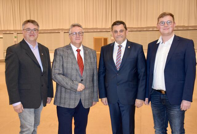 Stadtrat Martin Speychal, Vizebürgermeister und Finanzstadtrat Michael Preissl, Bürgermeister Peter Müller und Gemeinderat Peter Zotter (alle SPÖ).