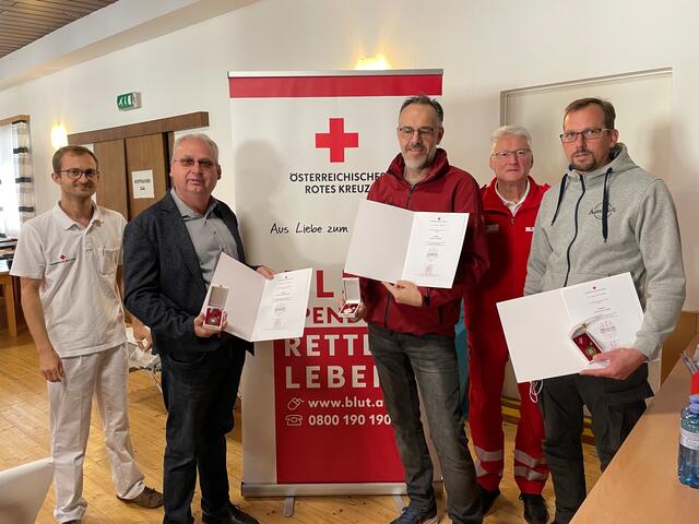 Dr. Georg Gratz, Rudolf Preisinger, Franz Fugger, Reinhard Arnberger und Christian Puhr (v.l.). | Foto: RKNÖ