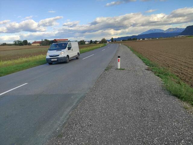 Der Gehweg der Pirk an Grafenstein anschließt wurde auf der Südseite errichtet. | Foto: Privat