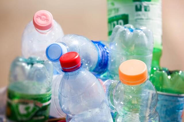 Pfand auf Plastikflaschen kommt ab 2025.