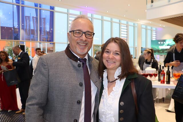Roland Leitner, Key Account Manager Bezirksblätter Tirol mit Frau