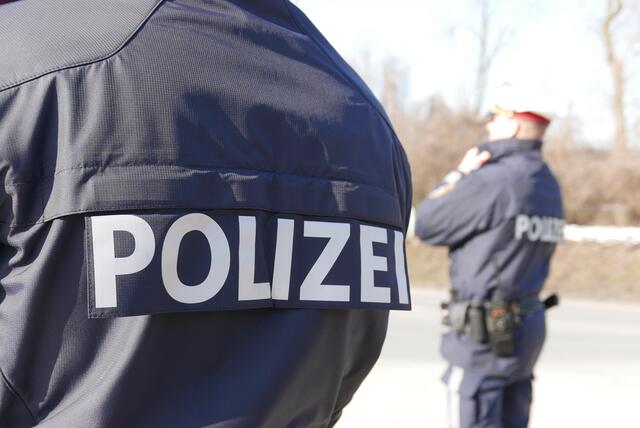 Eine Zivilstreife der Landesverkehrsabteilung stoppte einen Drogenlenker. (Symbolbild)