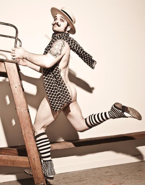 Mit dabei ist auch Burlesque-Legende Russell Brunner.