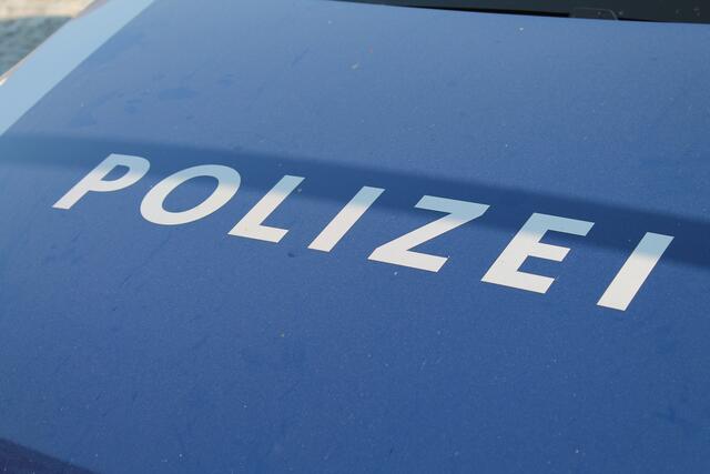 Ein 19-jähriger Autolenker zeigte laut Polizei bei einer Verkehrskontrolle eindeutige Symptome Suchtmittelbeeinträchtigung.