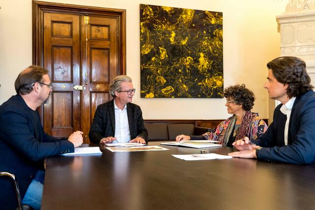 Intensive Vorbereitungen für die kulturpolitischen Leitlinien: Werner Schrempf, Landesrat Christopher Drexler, Heidrun Primas, Abteilungsleiter Patrick Schnabl (v. l.)