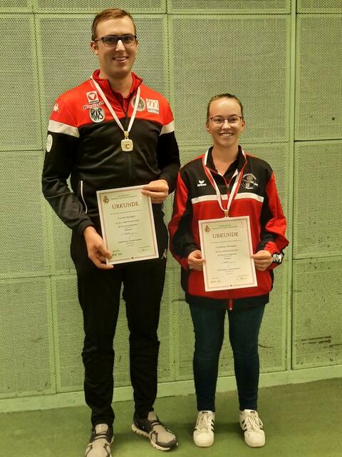Die Maishofnerin Christine Schachner und der Uttendorfer Nationalkaderschütze Gernot Rumpler verteidigten ihre Landesmeistertitel erfolgreich. | Foto: Foto: Sportschützenverband