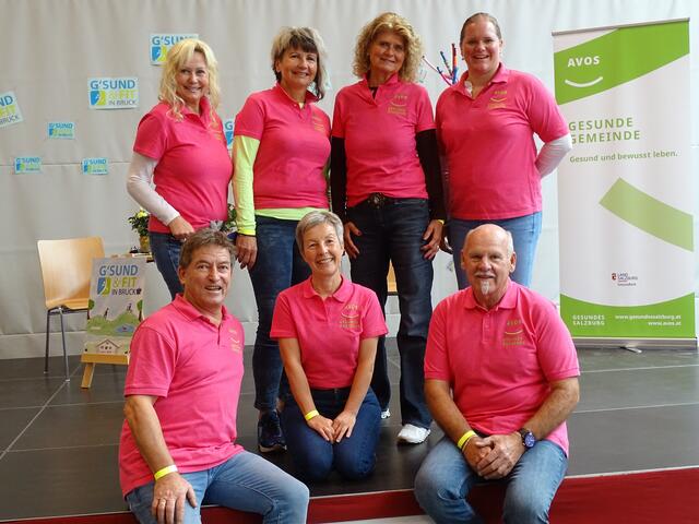 Das Team der "Gesunden Gemeinde"– stehend hinten von links: Andrea Nußbaumer, Renate Krassnitzer, Katharina Griessner, Eva Mosshammer
Vorne: Hannes Mackinger, Anna Hofer, Günther Schrott | Foto: E. Krenslehner