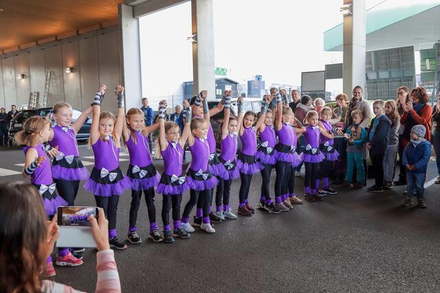 Einige Mädchen der "Energy Kids" hatten ihren ersten Auftritt überhaupt