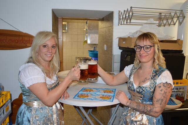 Sabrina und Katrin Petjak