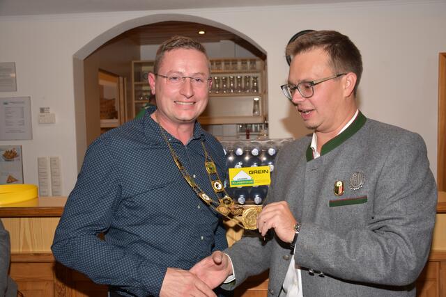  Vereinsmeisterschaften 2021 Schützenverein Pabneukirchen – 62 Teilnehmer. Neuer Schützenkönig Karl Neulinger. Roland Raab, rechts.  | Foto: Zinterhof