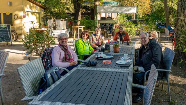ein Gruppenfoto nach der Wanderung im Gasthaus Konrad