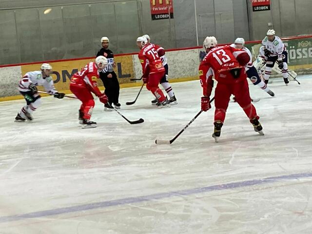 Drittes Spiel, dritter Sieg für die Kängurus. | Foto: KSV Eishockey