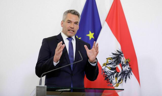 Für Innenminister Karl Nehammer gibt es keine Toleranz bei rechtsextremen Aktionen an der Staatsgrenze. | Foto: Andy Wenzel/bka