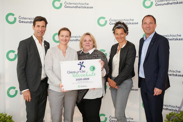 Gerhard Angerer (Bildungsdirektion NÖ), Claudia Kreuzinger (VS Kierling), LAbg. Kathrin Schindele, Patrizia Nikzad (ÖGK), Landesstellenvorsitzender der ÖGK Christian Farthofer | Foto: ÖGK/APA-Fotoservice/Hörmandinger