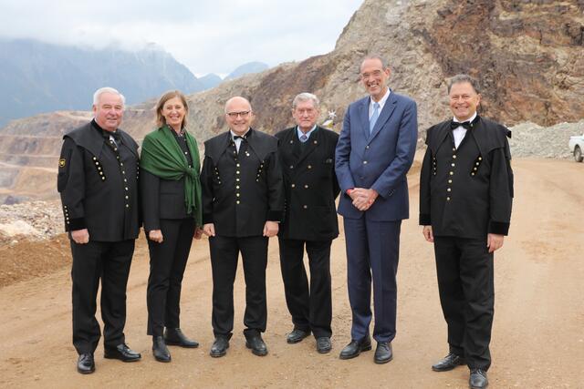 Eröffnung am Erzberg: LH Hermann Schützenhöfer, LR Barbara Eibinger-Miedl, Departmentleiter des "Zentrum am Berg" Robert Galler, Vorsitzender des Universitätsrates der Montanuniversität Leoben Hannes Androsch, Bundesminister Heinz Faßmann, Montanuni-Rektor Wilfried Eichlseder (v.l.).