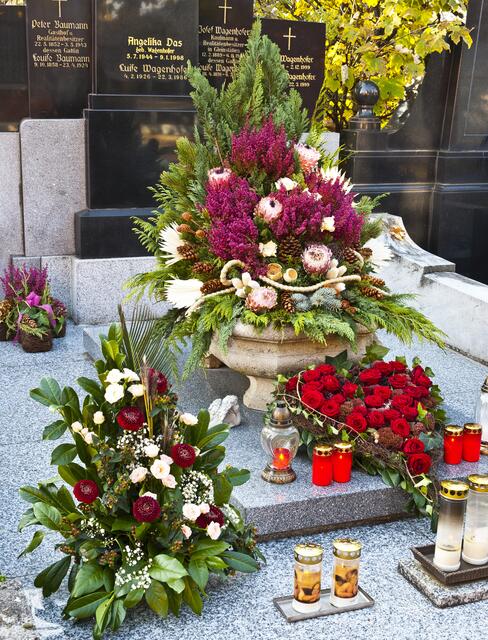 Beim Blumenschmuck sind nach wie vor die Klassiker topaktuell.