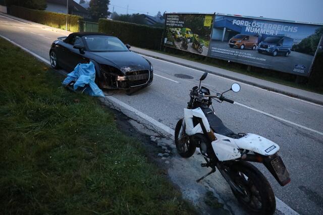 Der Bursch wurde auf die Straße geschleudert und schwer verletzt.