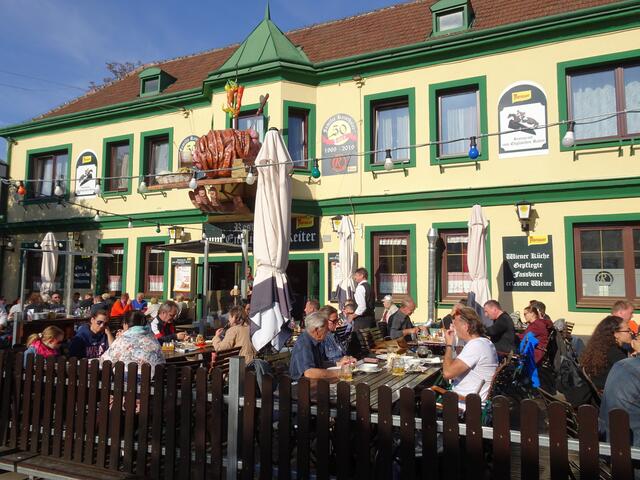 Das Restaurant „Zum Englischen Reiter“ ist bekannt für große Portionen zu außergewöhnlich günstigen Preisen.