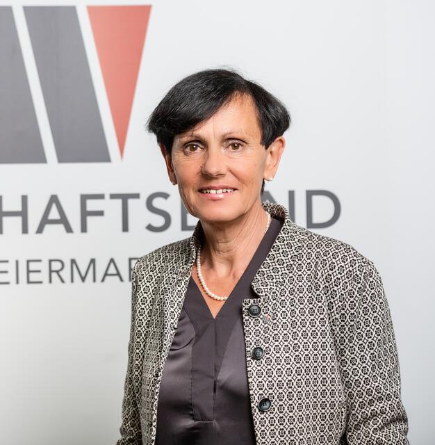 Elfriede Säumel erhielt die höchste Auszeichnung des Steirischen Wirtschaftsbundes.