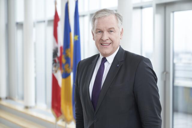 Martin Eichtinger über die Arbeitswelt und die Angebote, die in NÖ gesetzt werden.  | Foto: VPNÖ