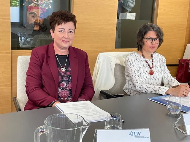 Alexandra Struc (l.) und Maria Kerer sind die beiden Care-Managerinnen.
