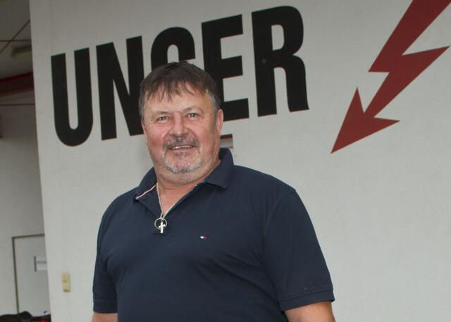 Heinz Unger hat den elterlichen Betrieb 2007 von Vater Helmut übernommen, der gemeinsam mit seinem Bruder Fritz 1975 Elektro Unger in Großpetersdorf gegründet hat. 