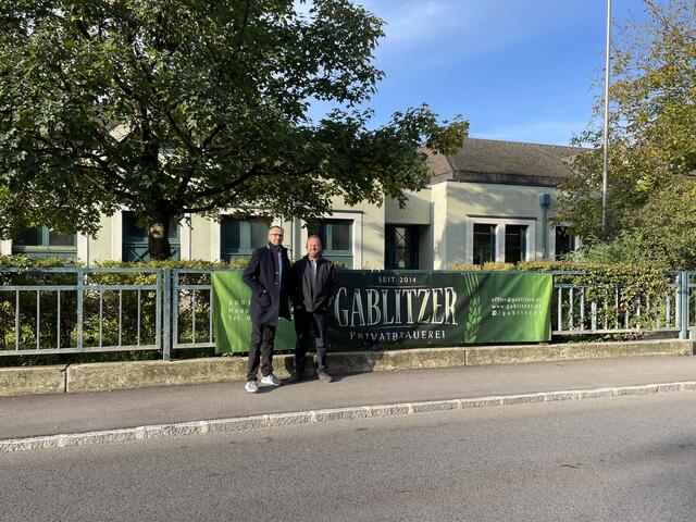 Markus Führer und Klaus Wallisch veranstalten einen Weihnachtsmarkt. | Foto: Marlene Trenker