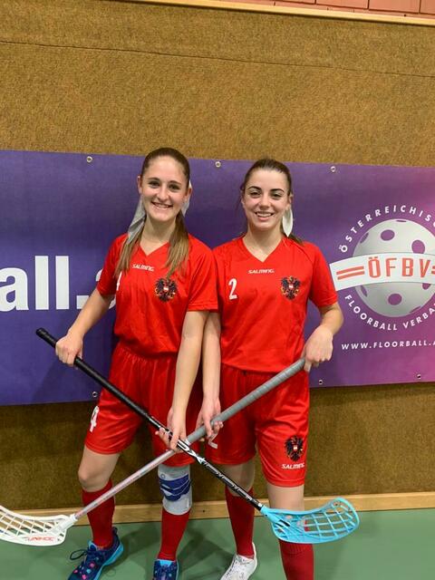 Anna und Rebecca spielen jetzt für Österreich im Floorball Nationalteam