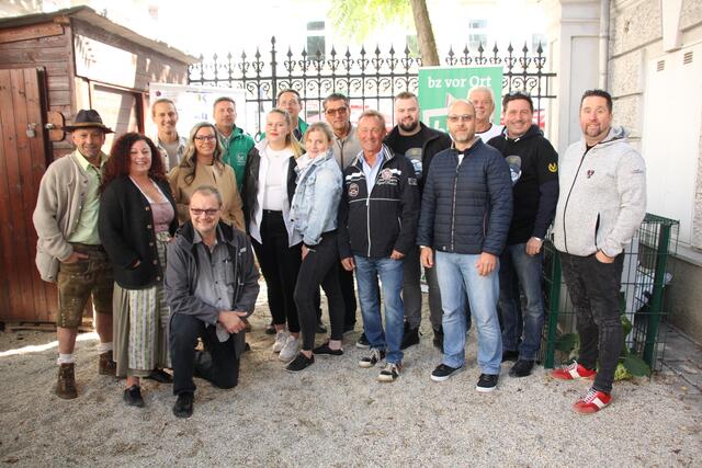 Ein Gruppenbild durfte natürlich nicht fehlen. | Foto: Robert Ott