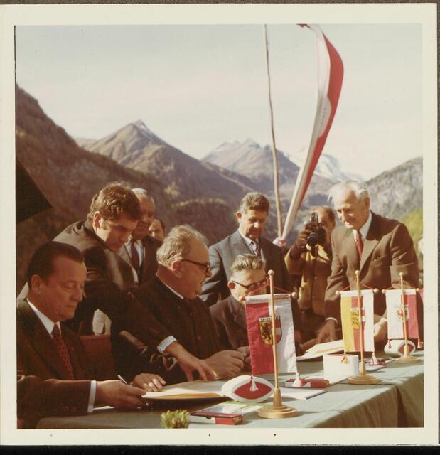 Vor 50 Jahren, am 21. Oktober 1971, wurde in Heiligenblut der Nationalpark Hohe Tauern gegründet. | Foto: Tiroler Landesarchiv