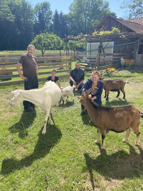 Der Erlös der Veranstaltung kommt der "Sonnenranch" und dem "Pferdegnadenhof Edelweiß" in Wildon zugute.  | Foto: KK