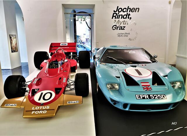Lotus 72, Ford GT40