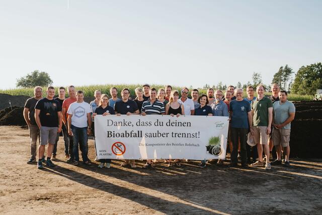 Die Umweltprofis aus dem Bezirk Rohrbach freuen sich, wenn Gartenabfälle, Strauchschnitt und biogener Küchenabfall richtig entsorgt werden. Nur dann kann daraus Kompost entstehen. | Foto: Siegfried Stöbich